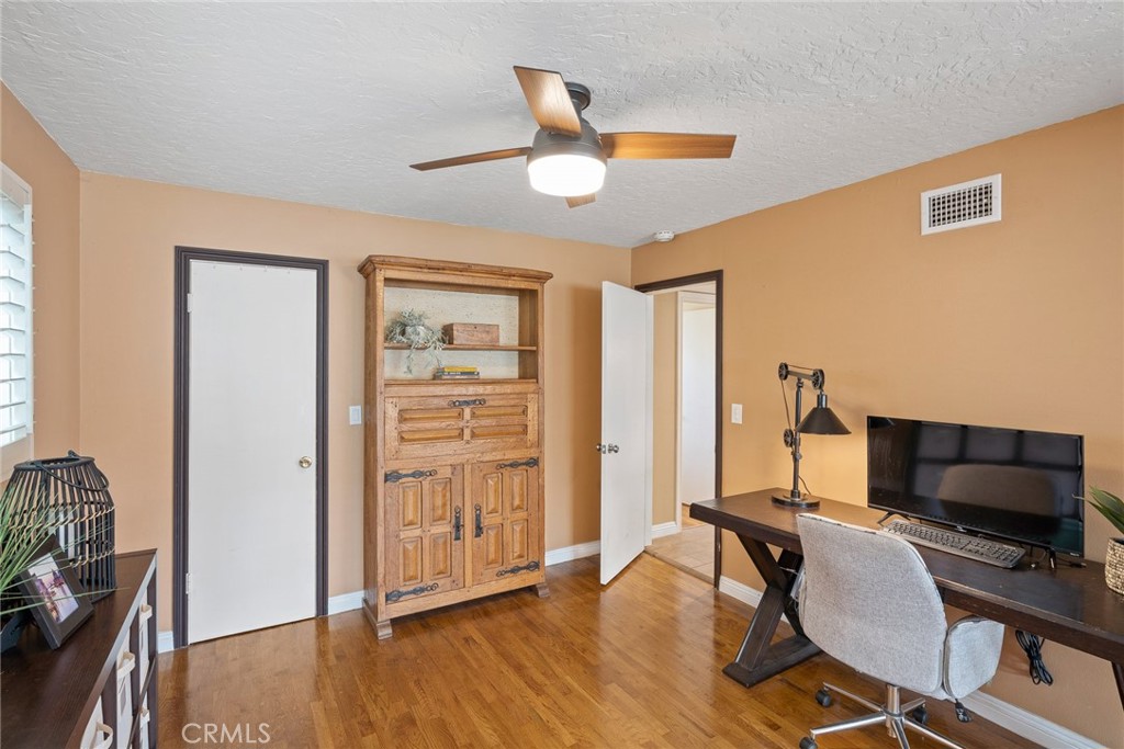 6872 Jonathan Avenue