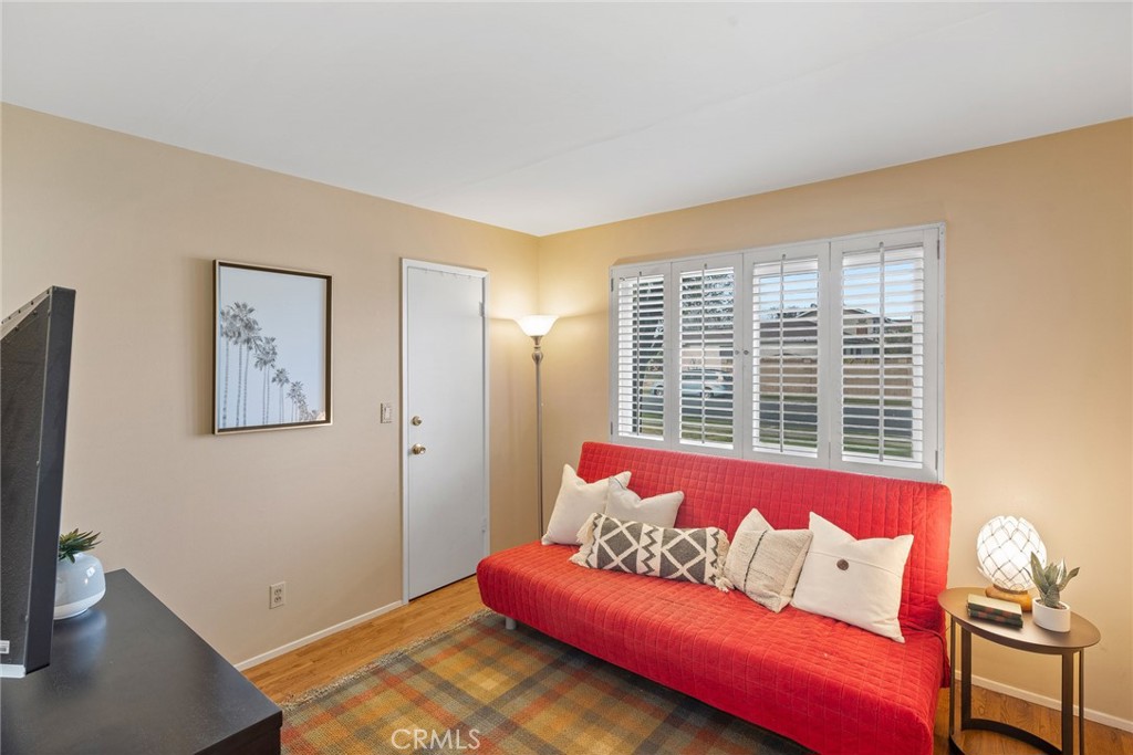 6872 Jonathan Avenue