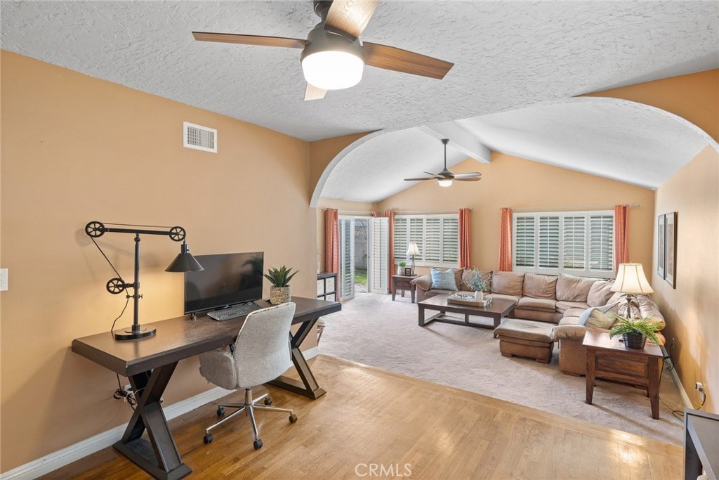 6872 Jonathan Avenue