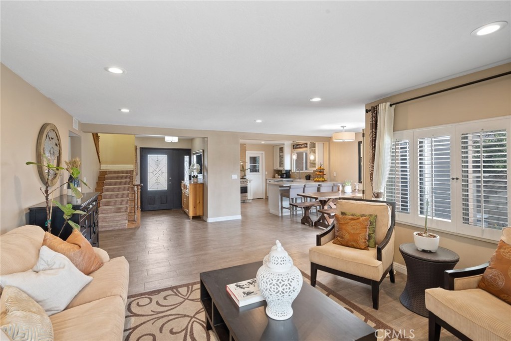 6872 Jonathan Avenue