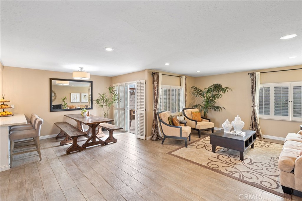 6872 Jonathan Avenue