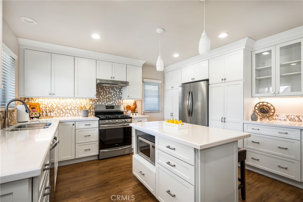 16772 Robert Lane