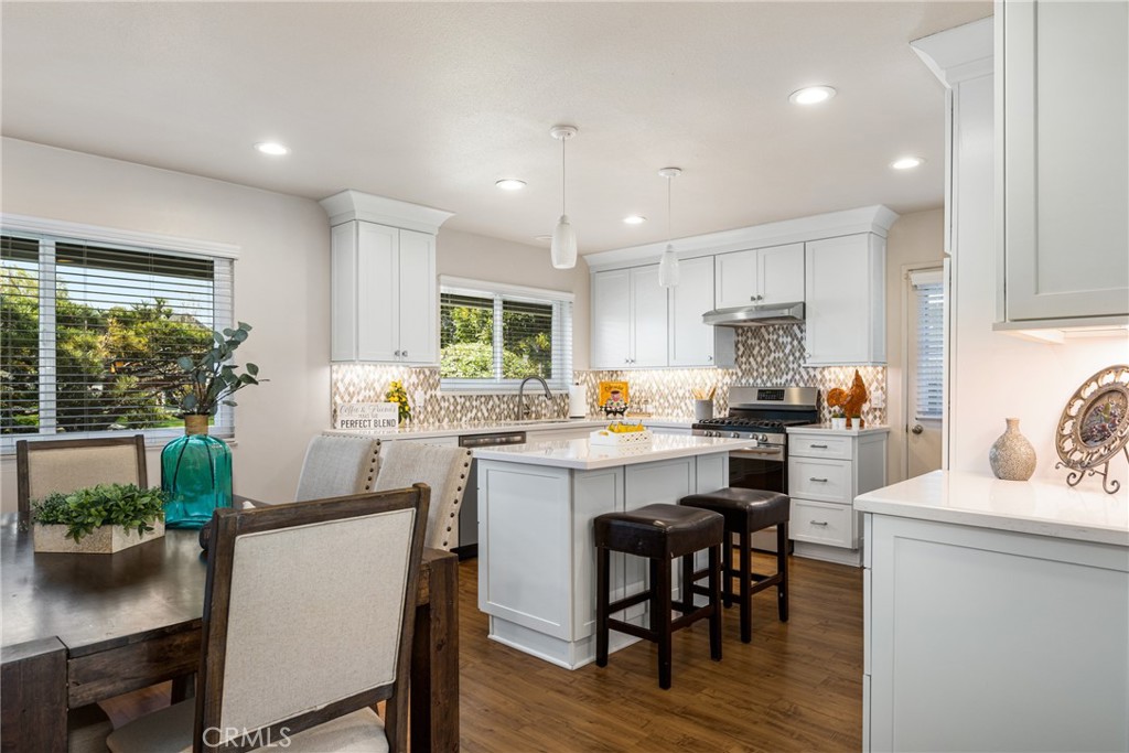 16772 Robert Lane