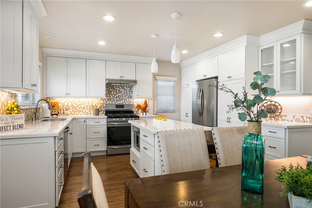 16772 Robert Lane