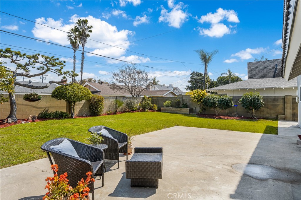 16772 Robert Lane