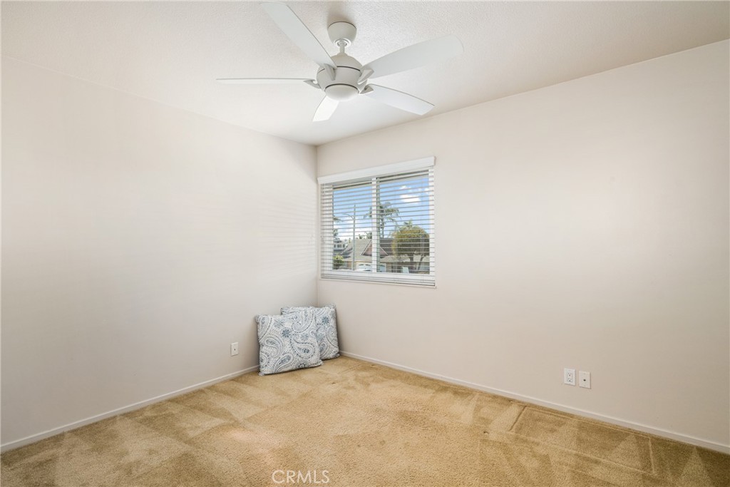 16772 Robert Lane