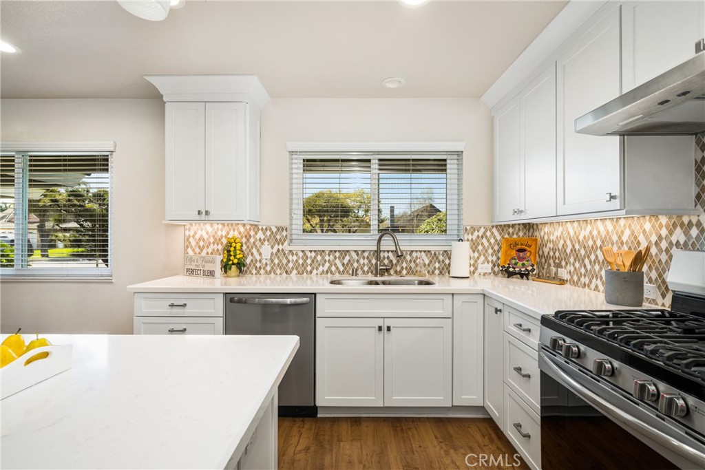 16772 Robert Lane