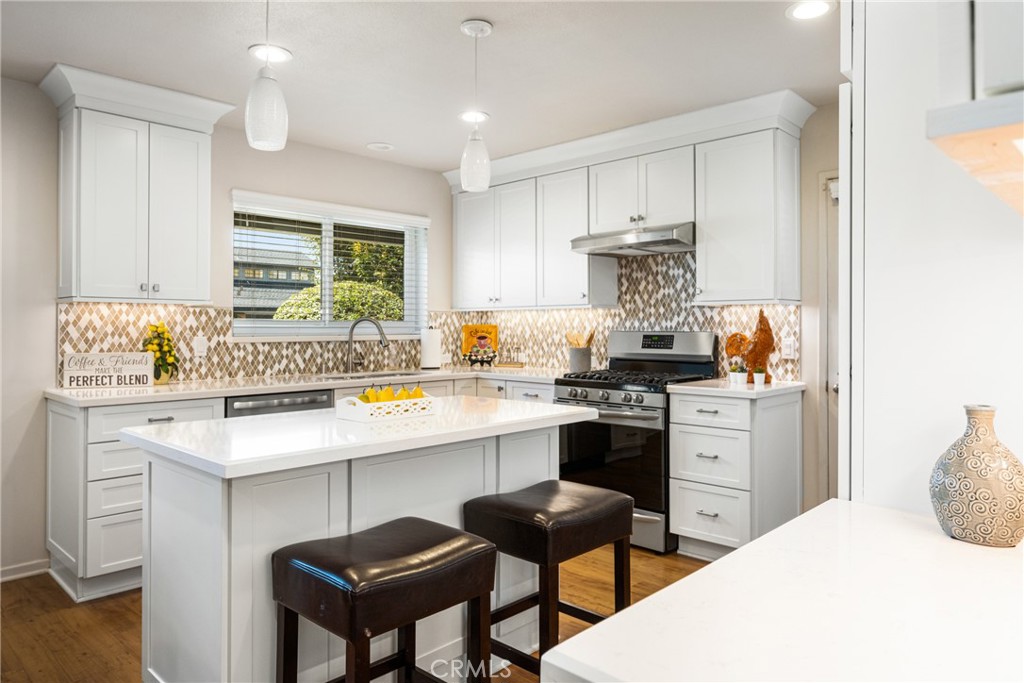 16772 Robert Lane