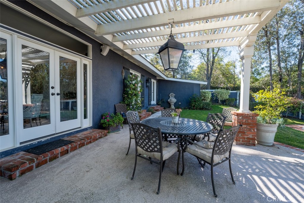 9881 Brier Lane