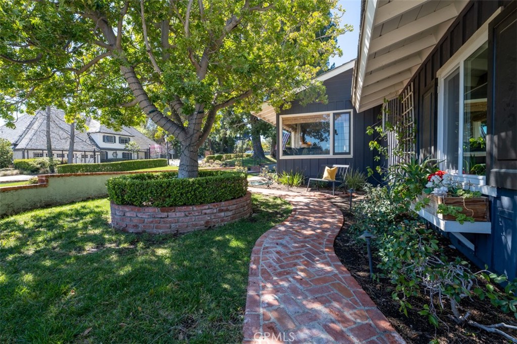 9881 Brier Lane