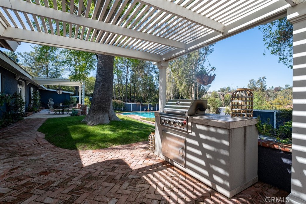 9881 Brier Lane