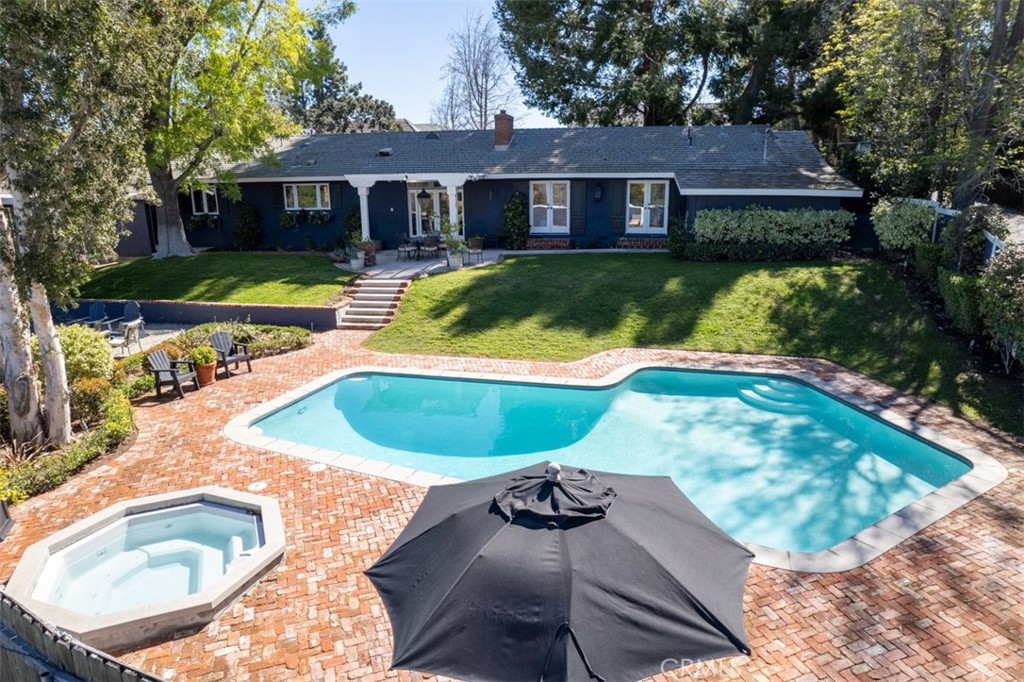 9881 Brier Lane