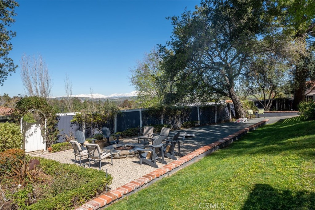 9881 Brier Lane