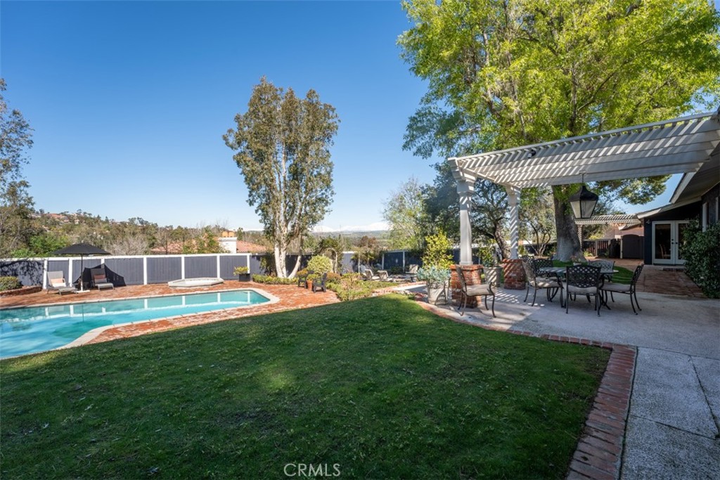 9881 Brier Lane
