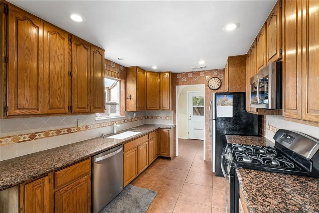 9281 Graham Circle
