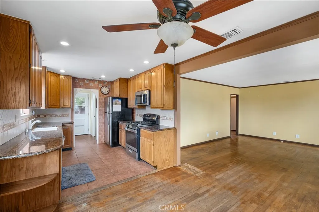 9281 Graham Circle