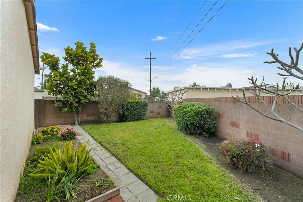 9281 Graham Circle