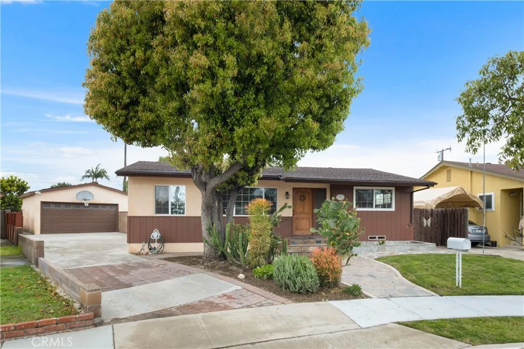 9281 Graham Circle