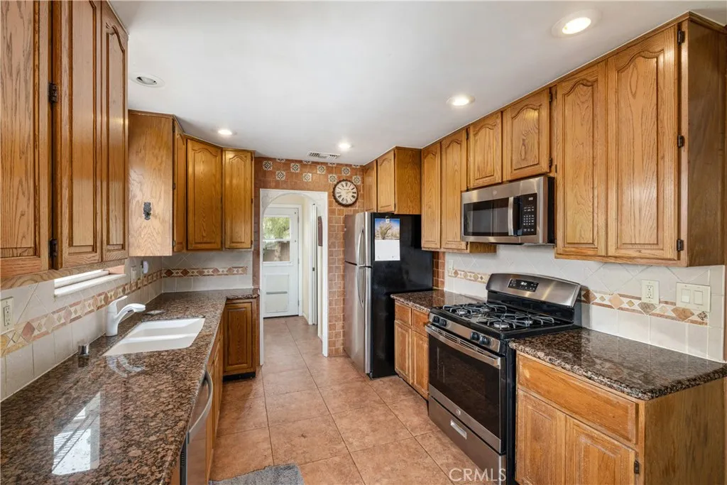 9281 Graham Circle