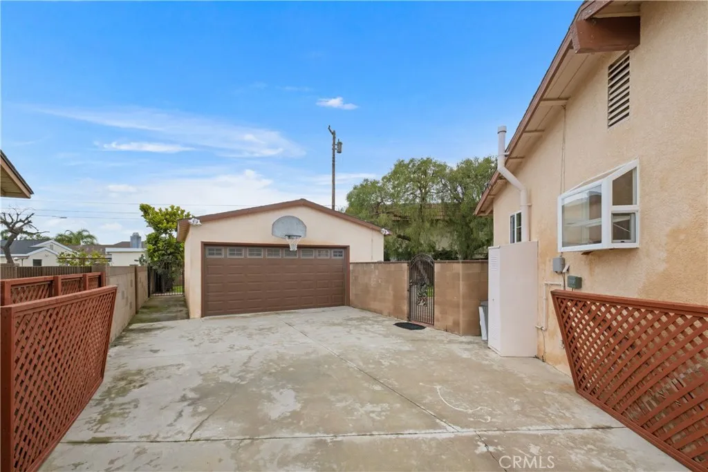 9281 Graham Circle