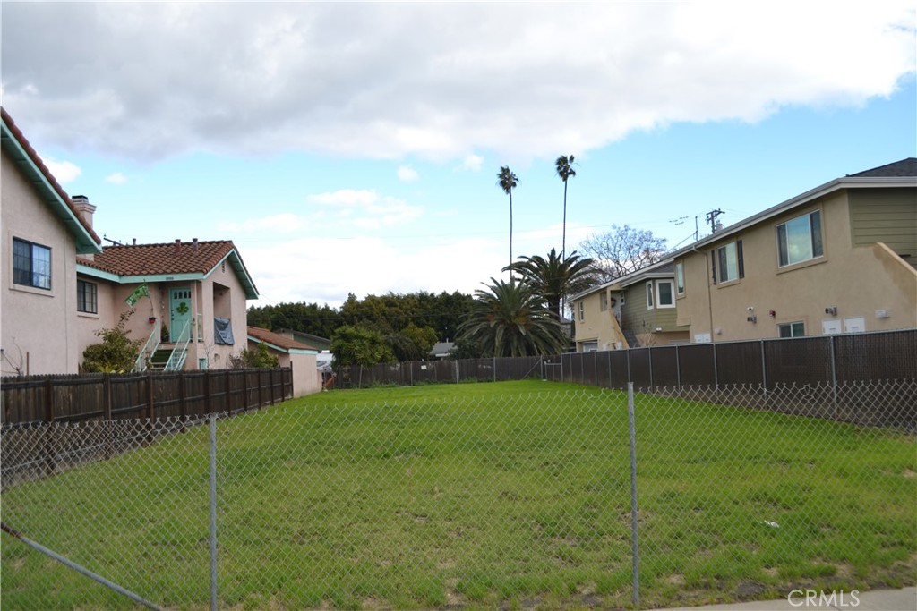 10912 Walnut Street