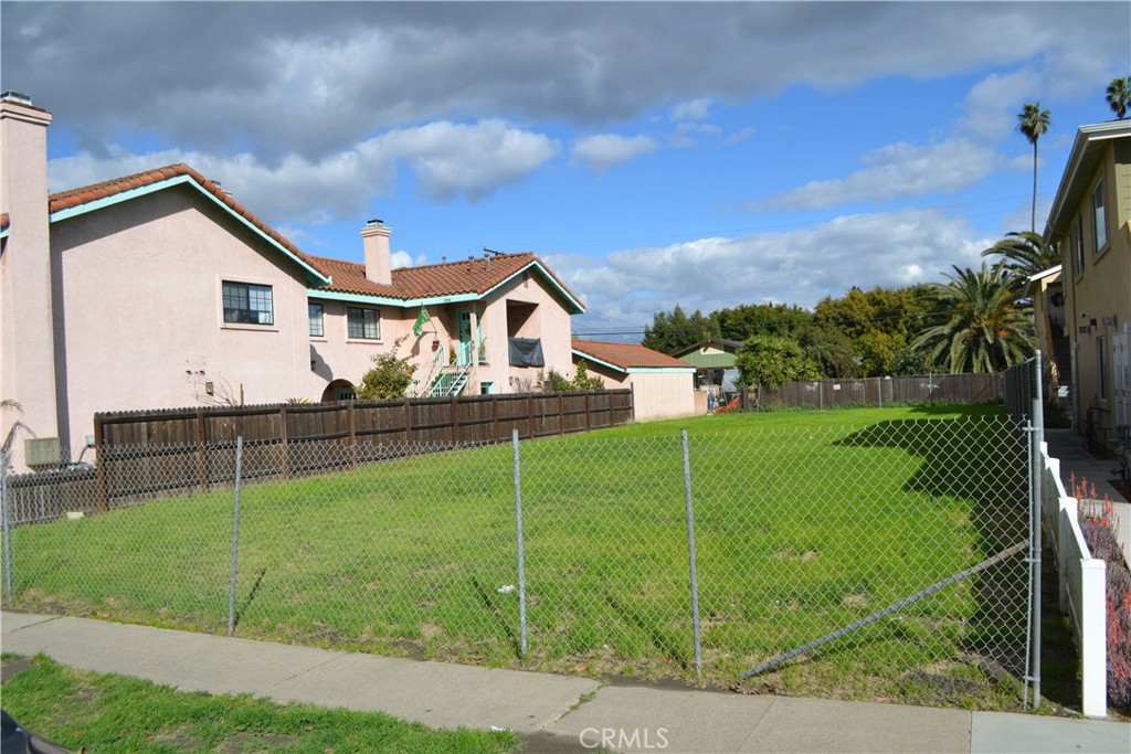10912 Walnut Street