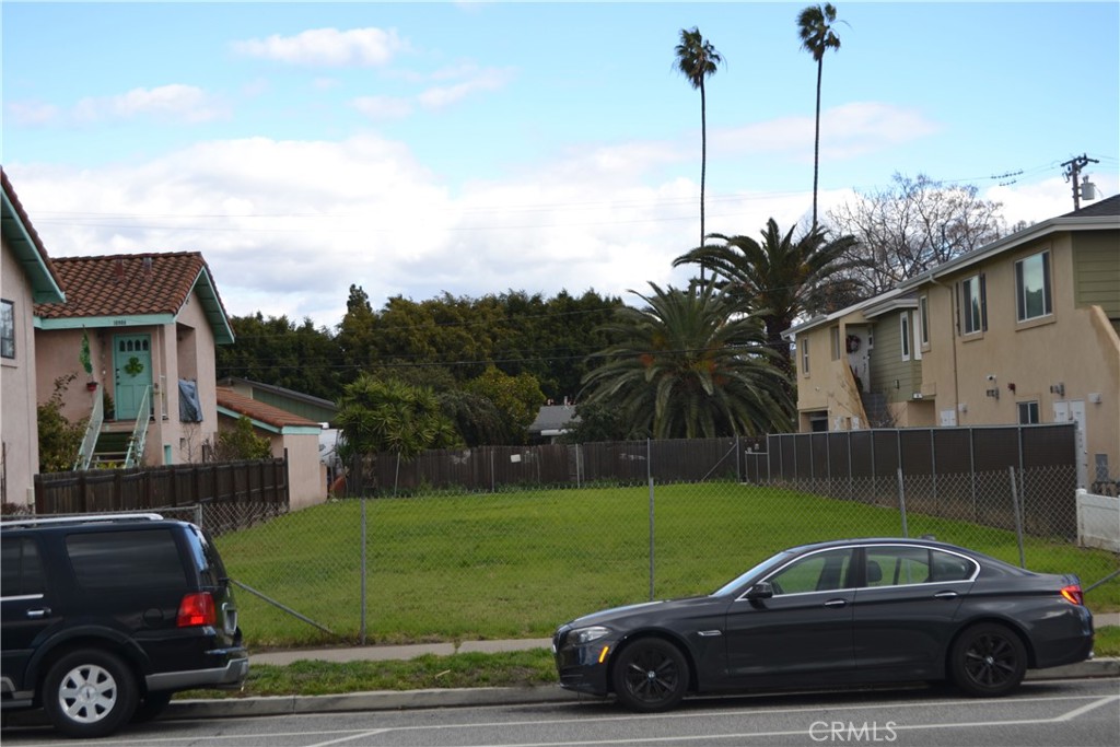 10912 Walnut Street