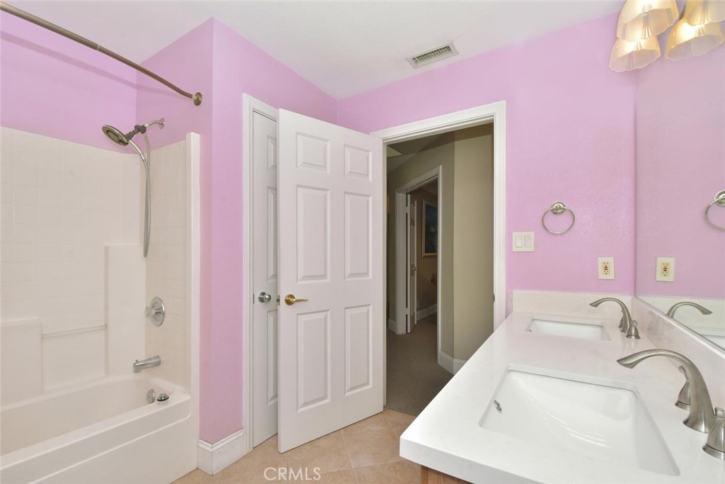 5738 Hardwick Street