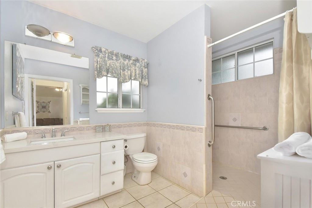 5738 Hardwick Street