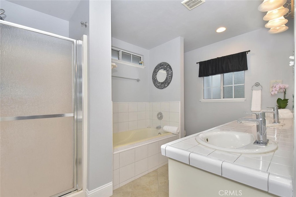 5738 Hardwick Street