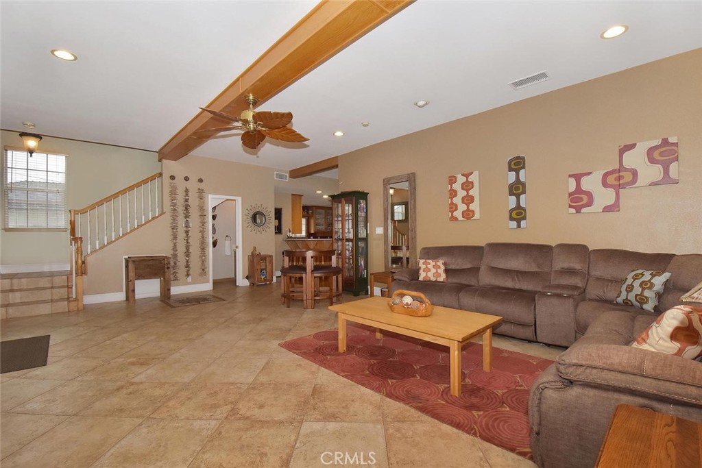 5738 Hardwick Street