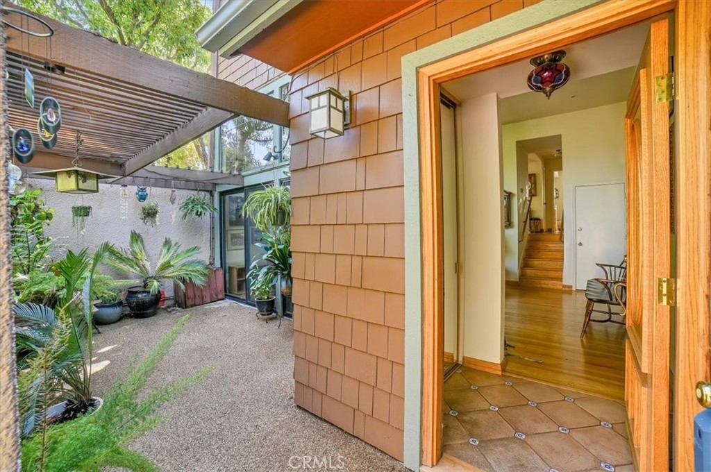 207 S Oakland Avenue A