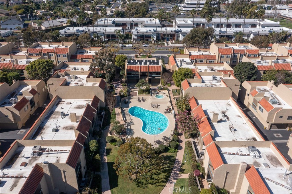 1042 Palo Verde Avenue