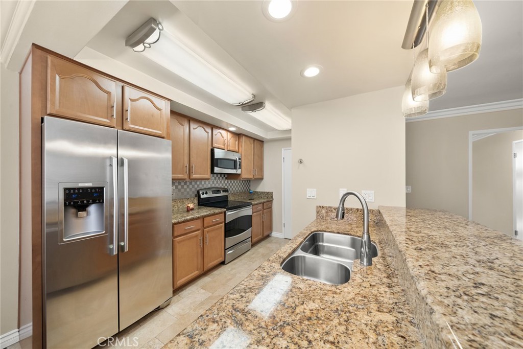 1042 Palo Verde Avenue