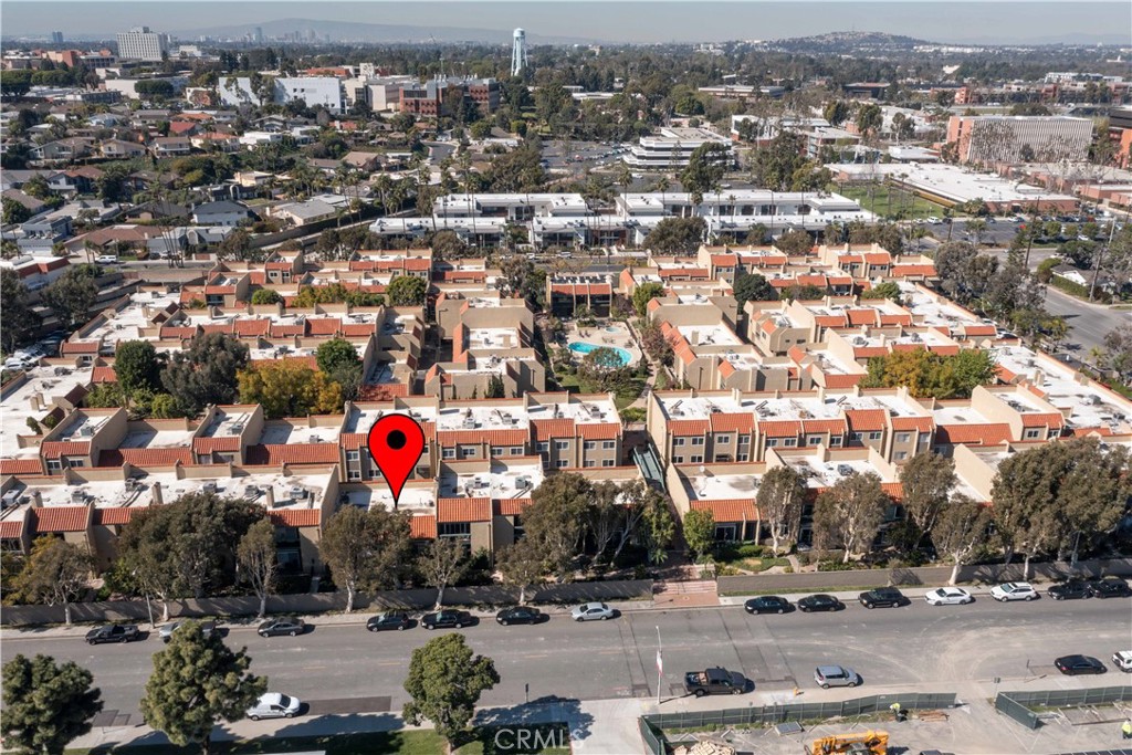 1042 Palo Verde Avenue