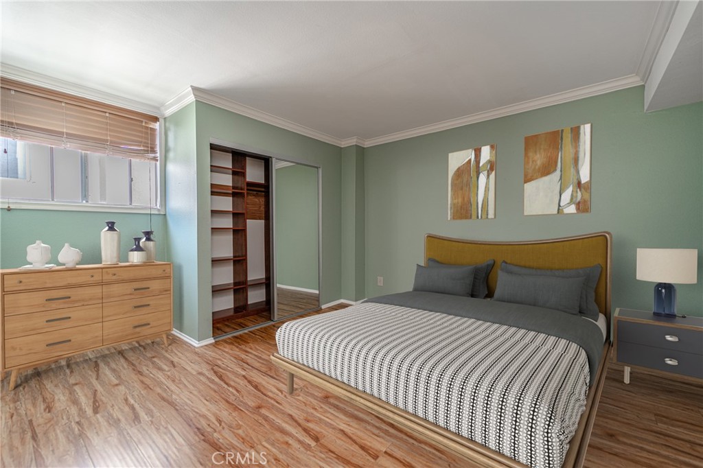 5325 Newcastle Avenue 321