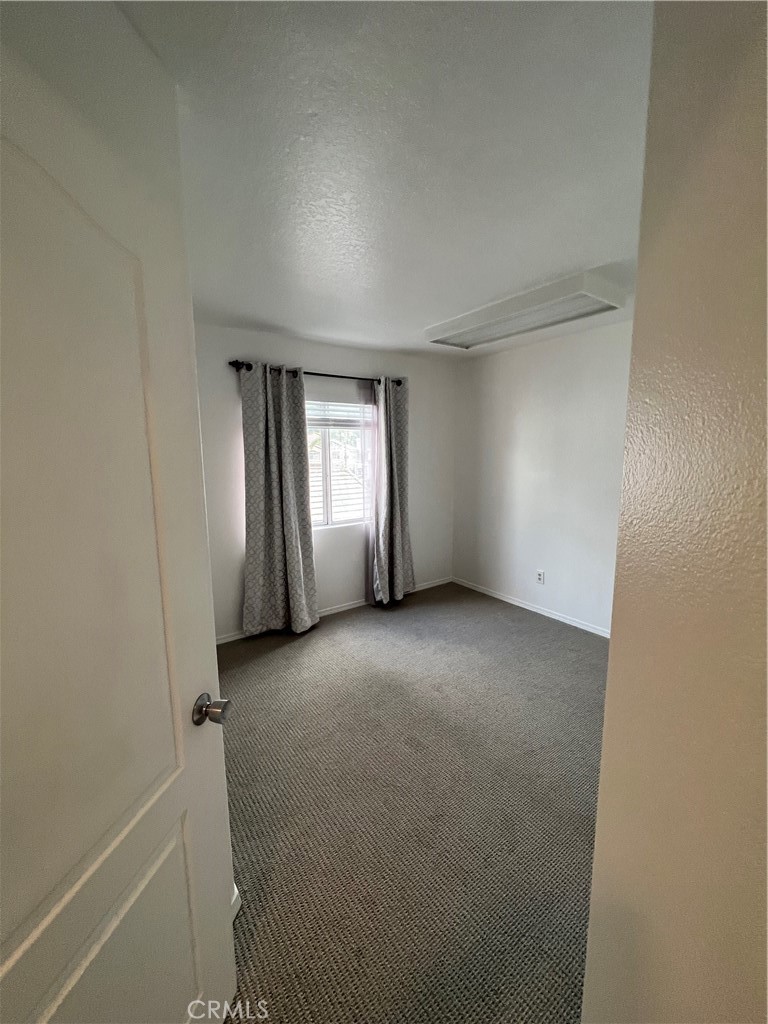 932 S Lone Pine Lane