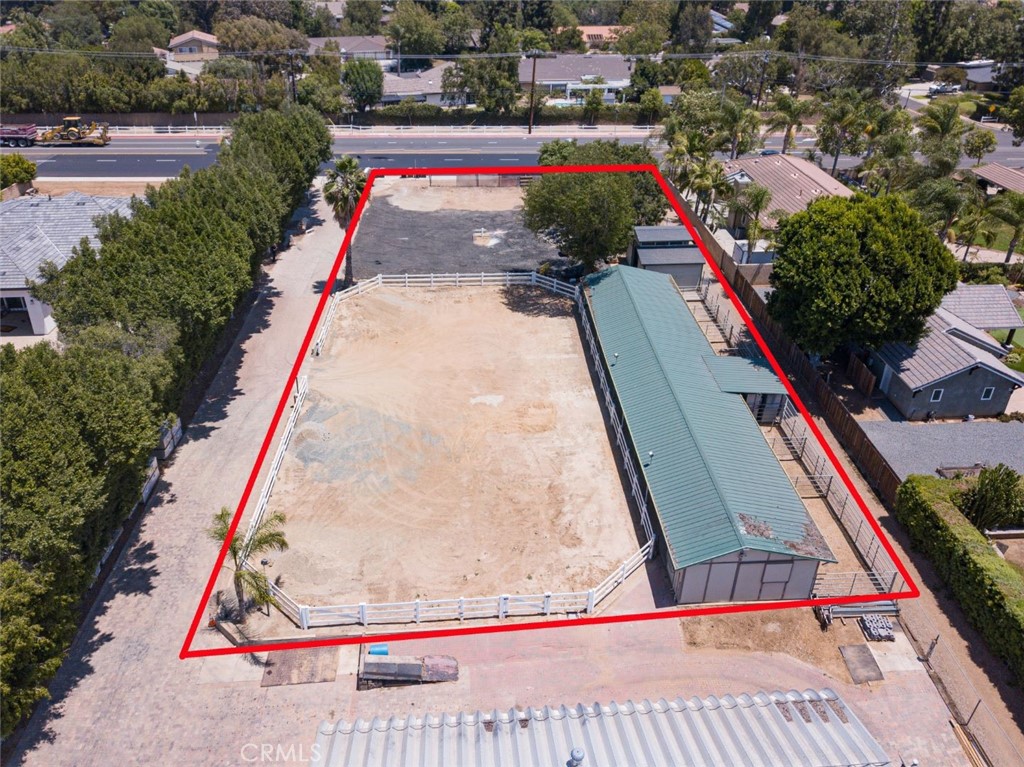 5641 LAKEVIEW Avenue