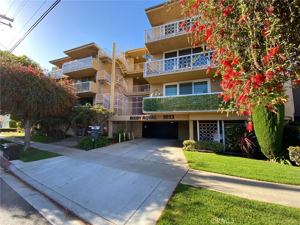 2033 E 3rd Street 2K