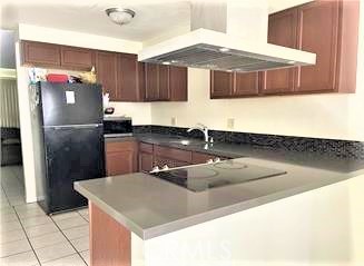 521 S Lyon Street 106