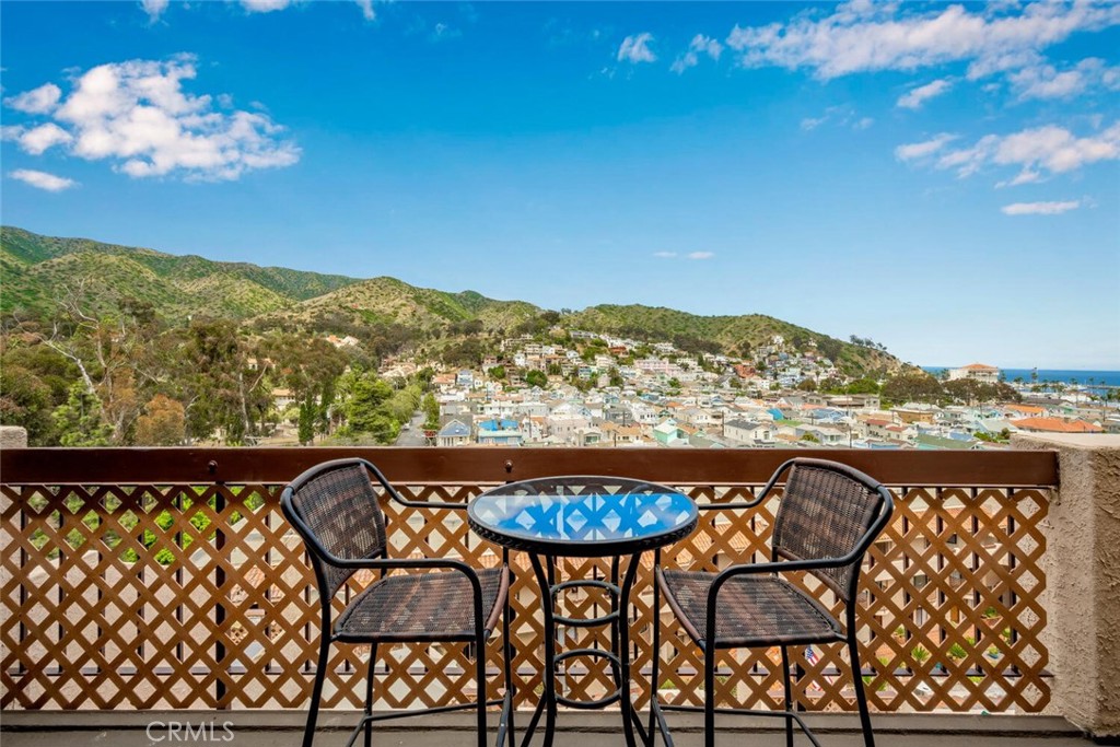 360 Clemente Avenue C64