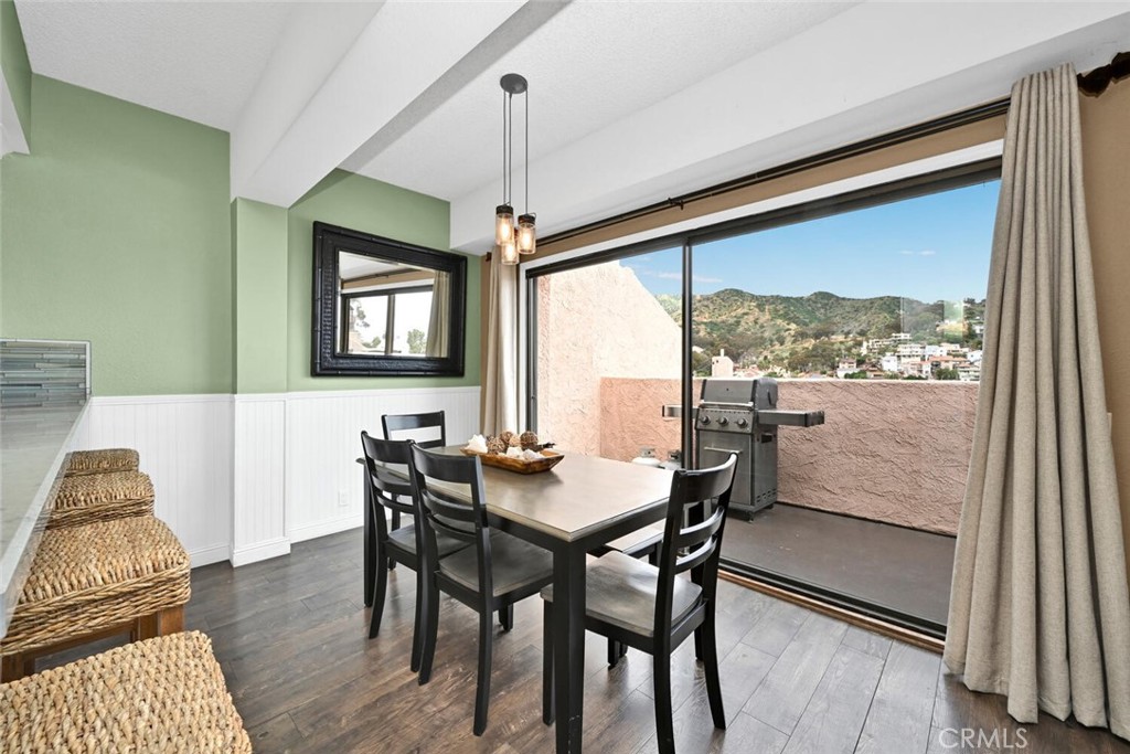 360 Clemente Avenue C64