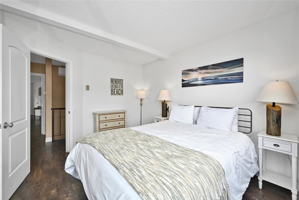 360 Clemente Avenue C64