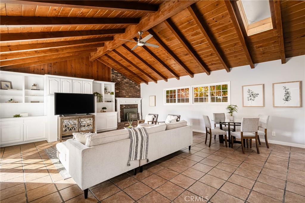 2672 Saint Albans Drive