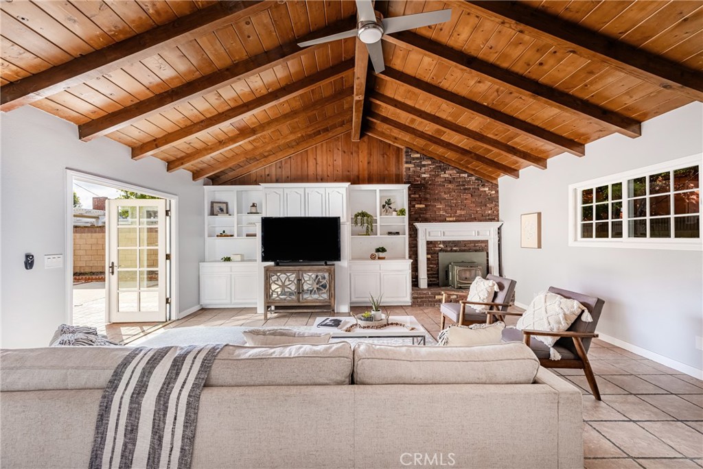 2672 Saint Albans Drive