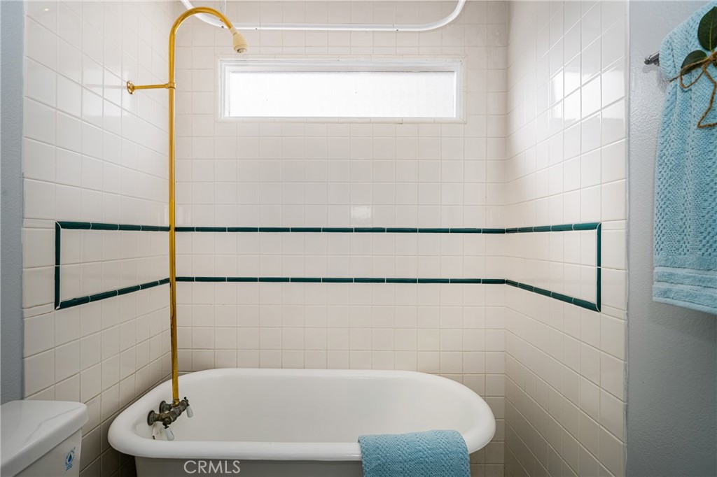 2672 Saint Albans Drive