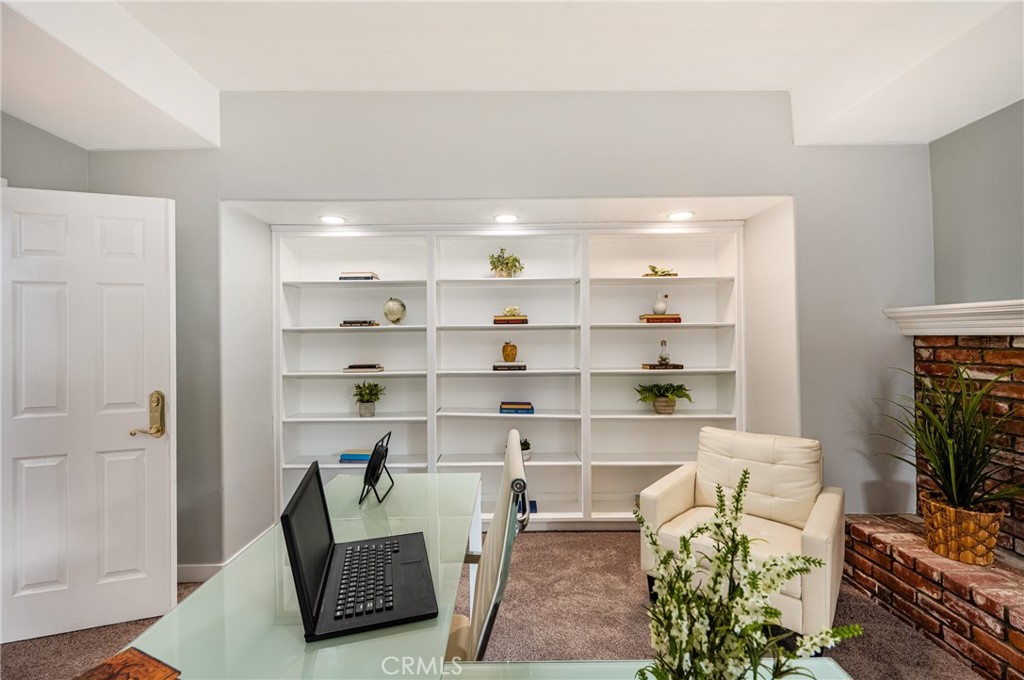 2672 Saint Albans Drive