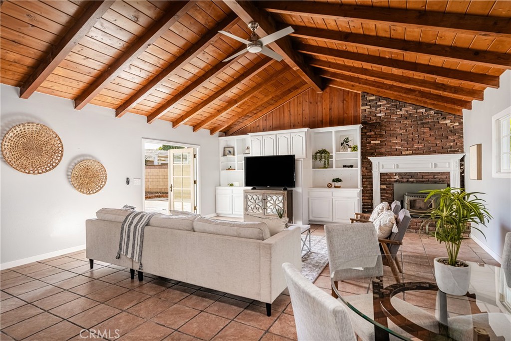 2672 Saint Albans Drive