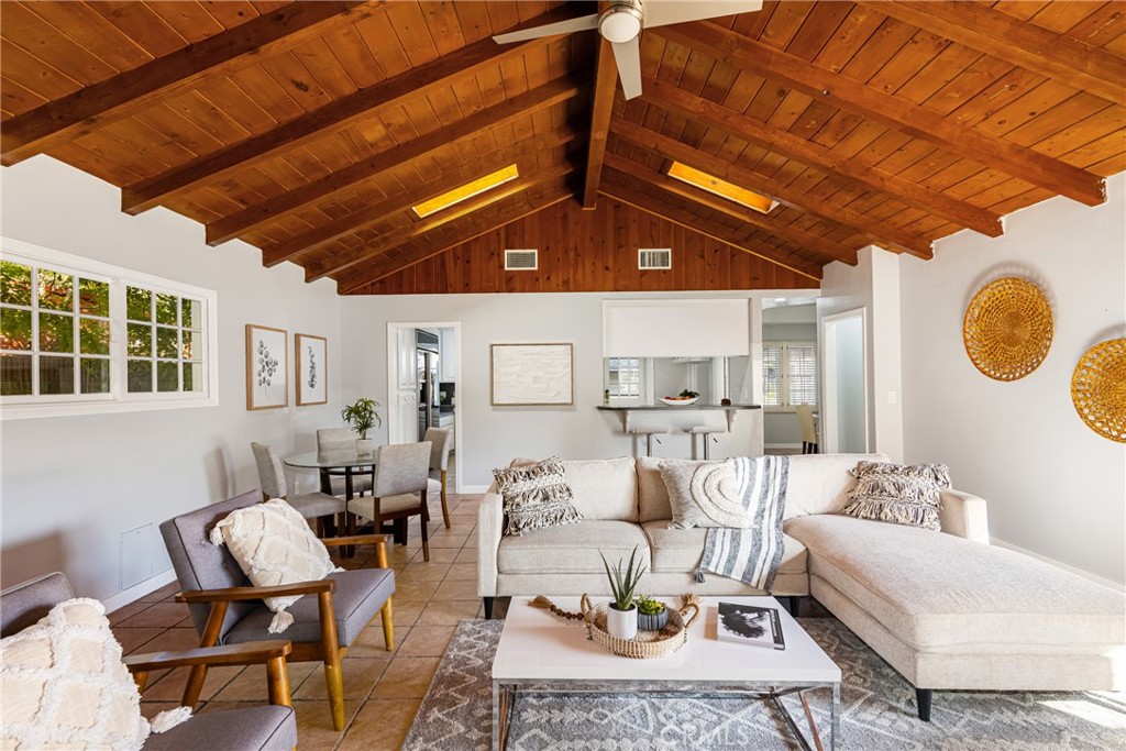 2672 Saint Albans Drive