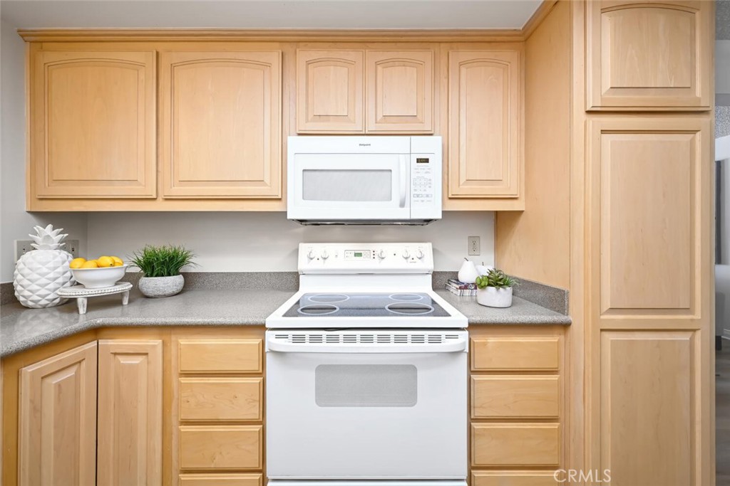 1860 St John Road 32 C